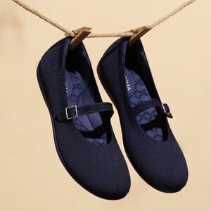 Vivaia Claire Walker Navy Mary Jane Flats